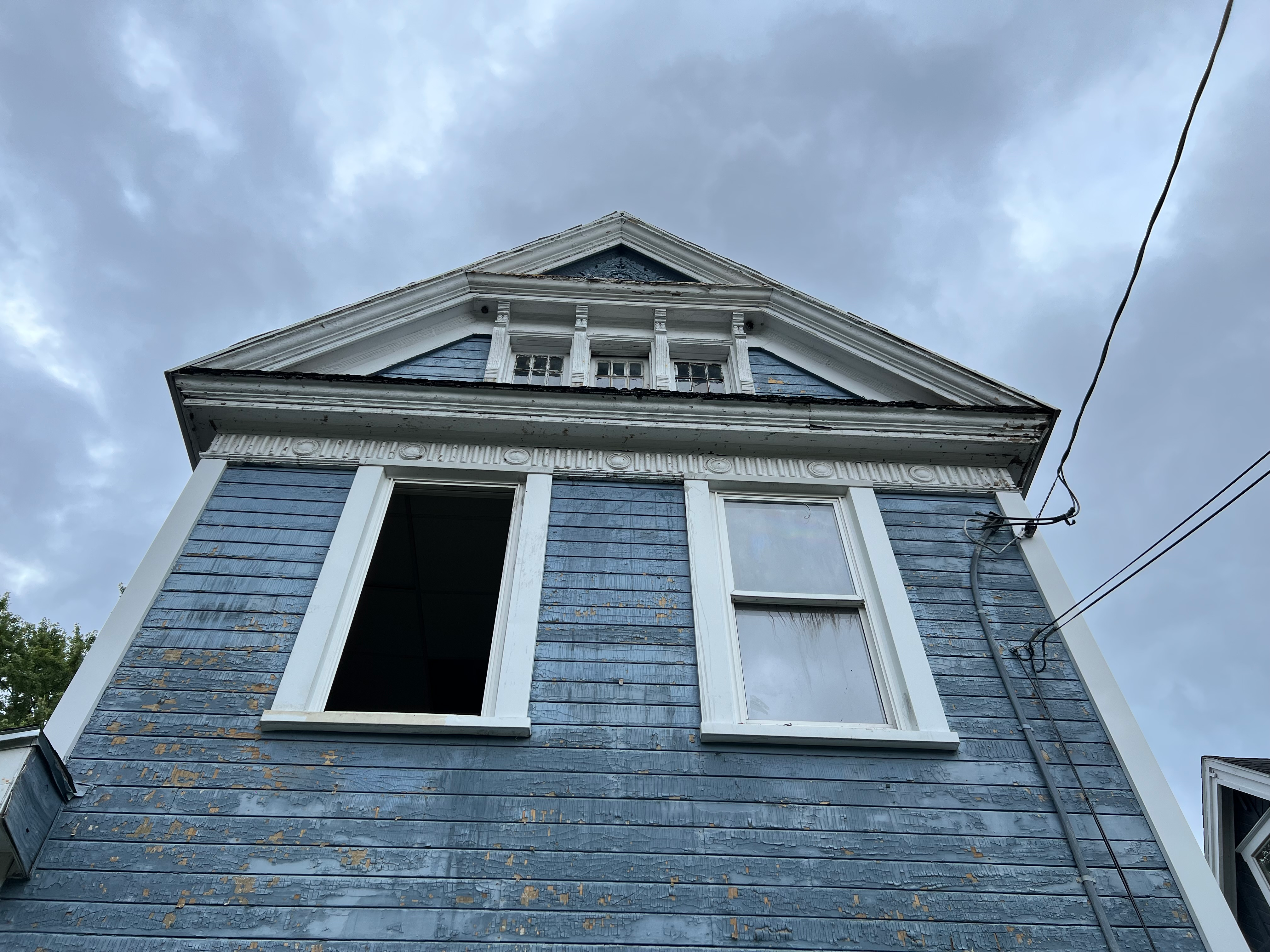 813-1/2 Tallman St photo