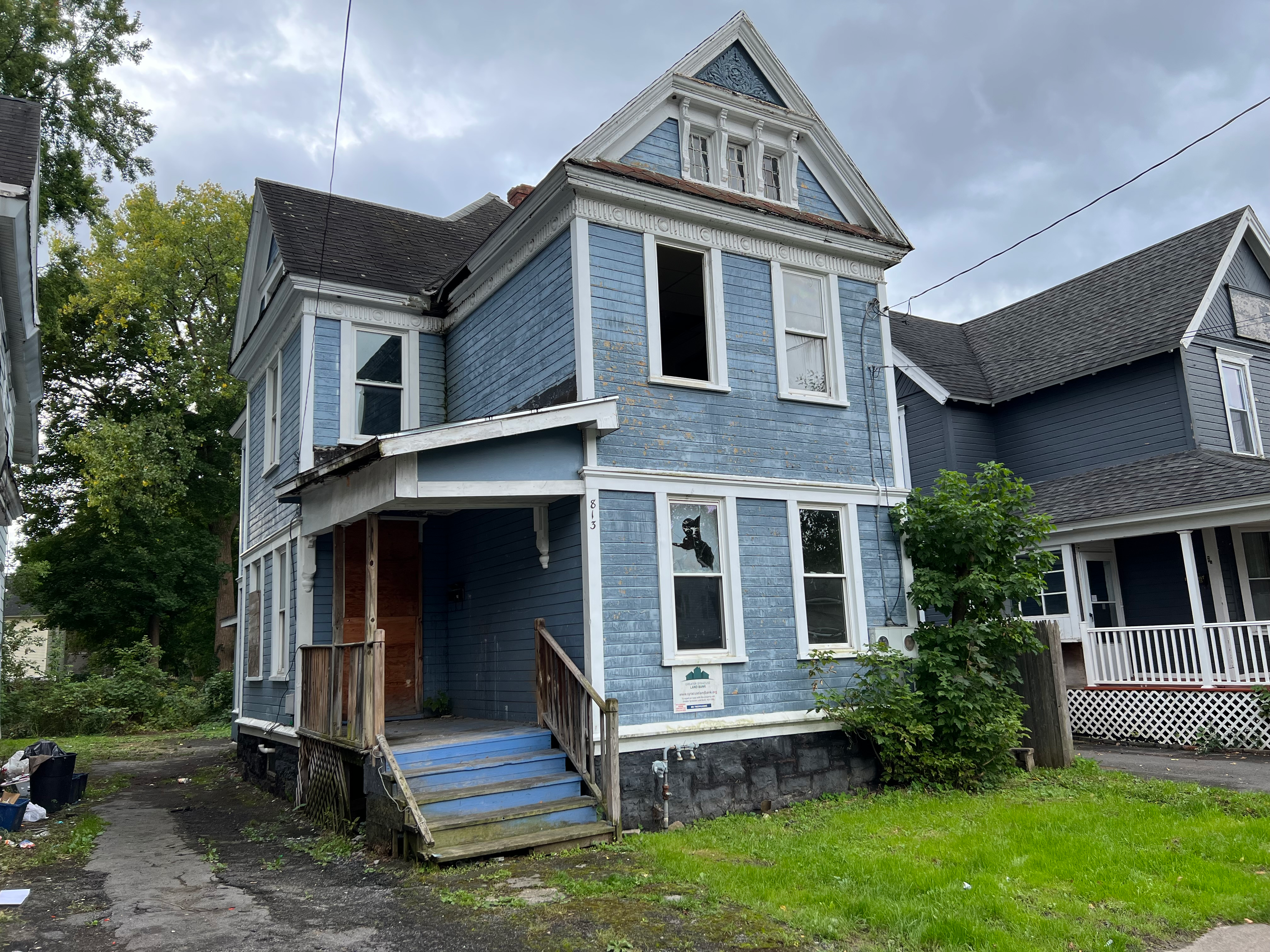 813-1/2 Tallman St photo