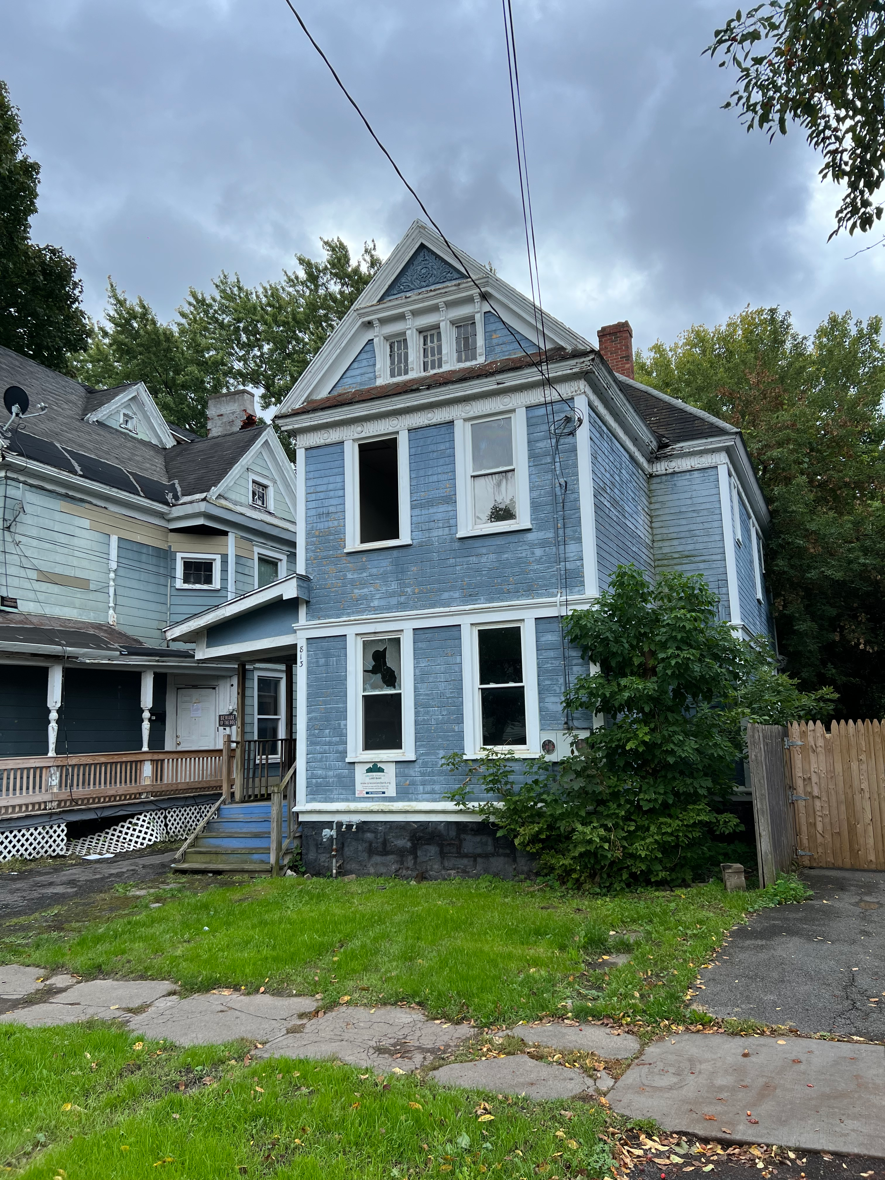 813-1/2 Tallman St photo