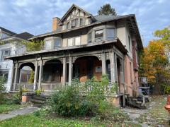 106 Onondaga Ave