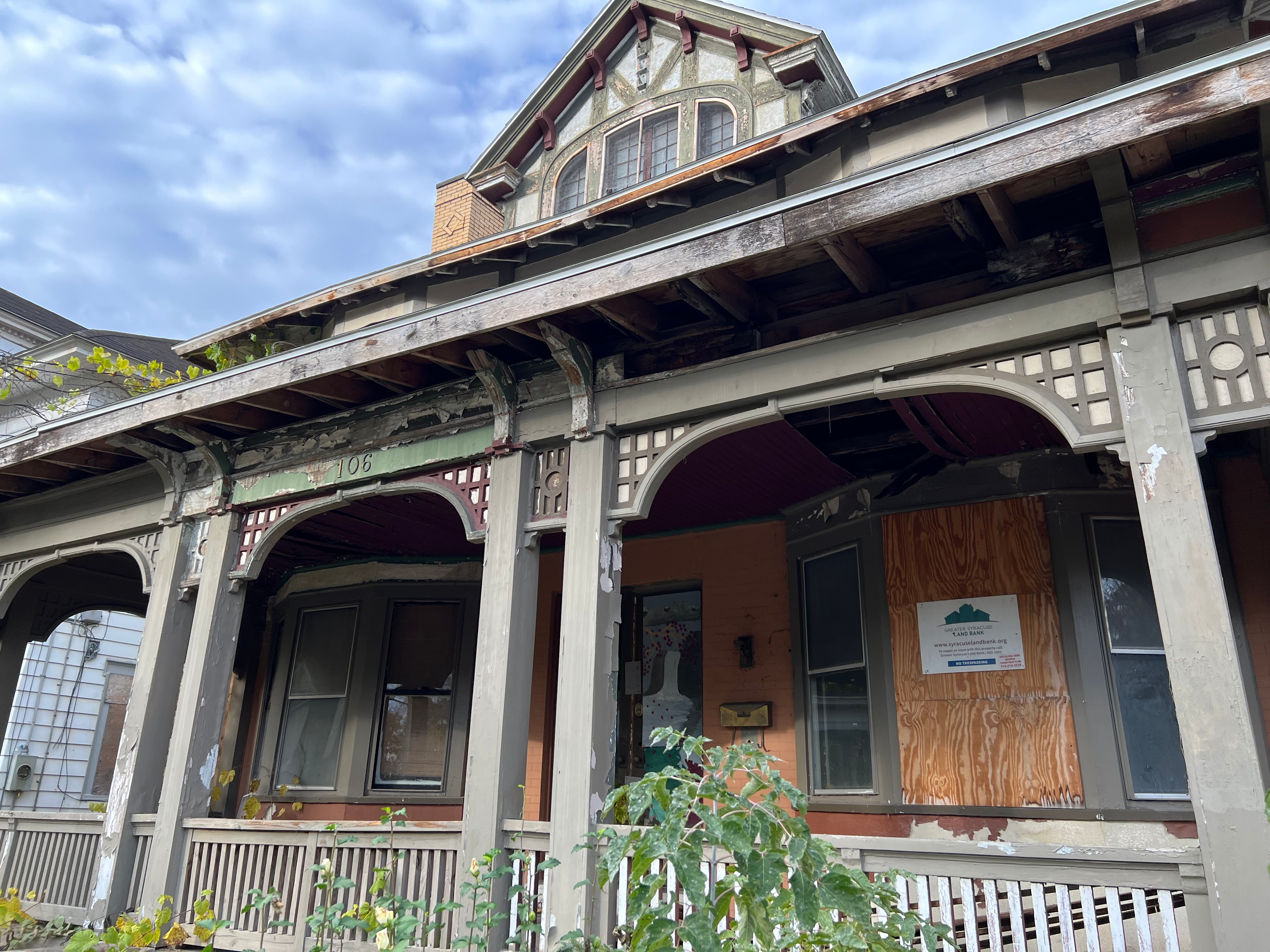 106 Onondaga Ave photo