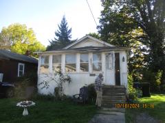 209 Crippen Ave