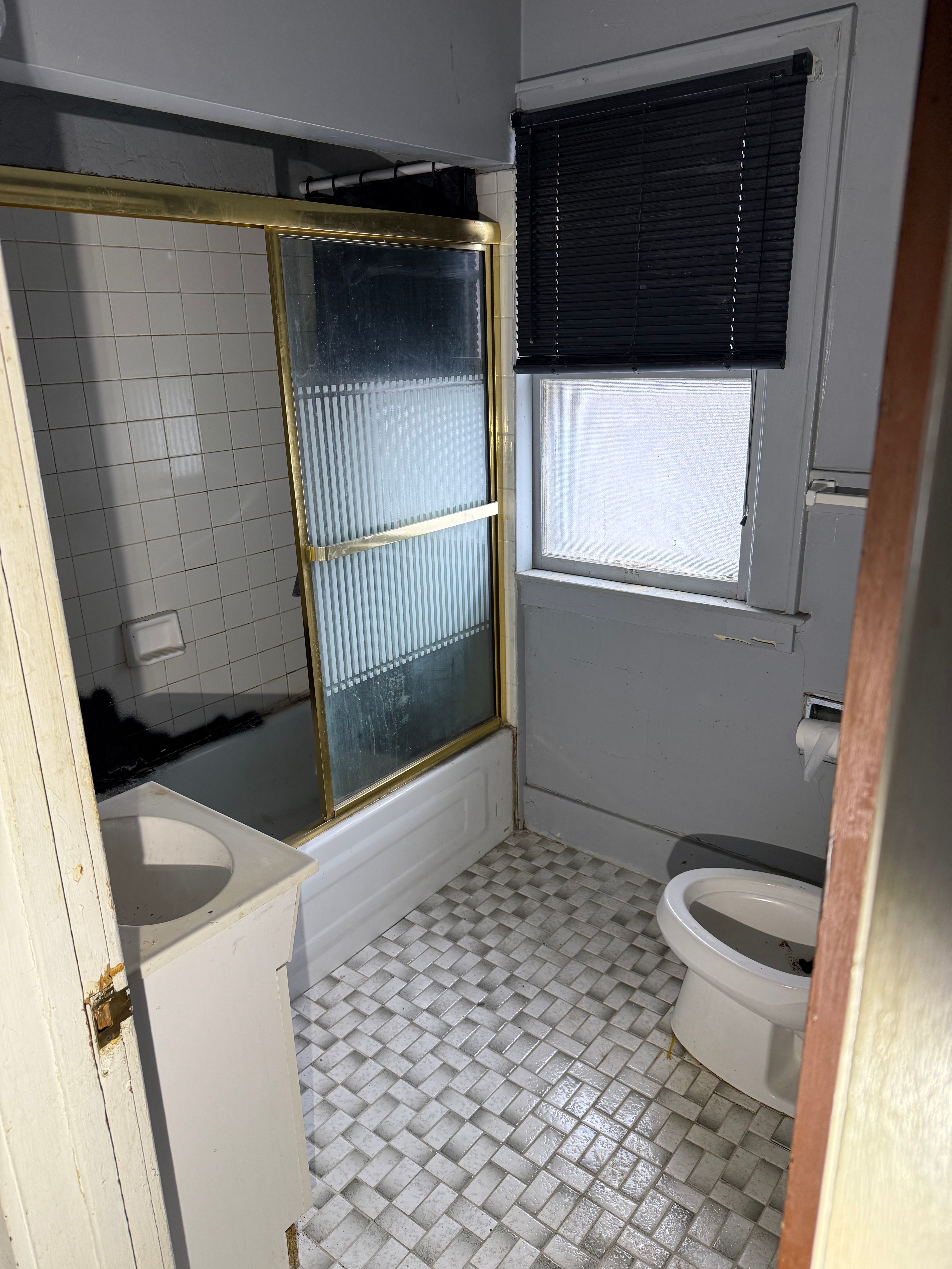 151 Clyde Ave photo