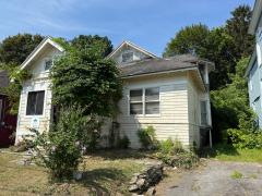 102 May Ave