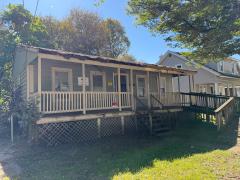 227 Pleasant Ave W